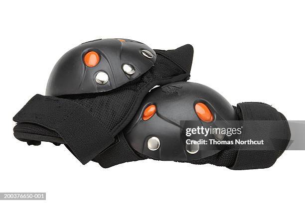 kneepads - knieschützer stock-fotos und bilder