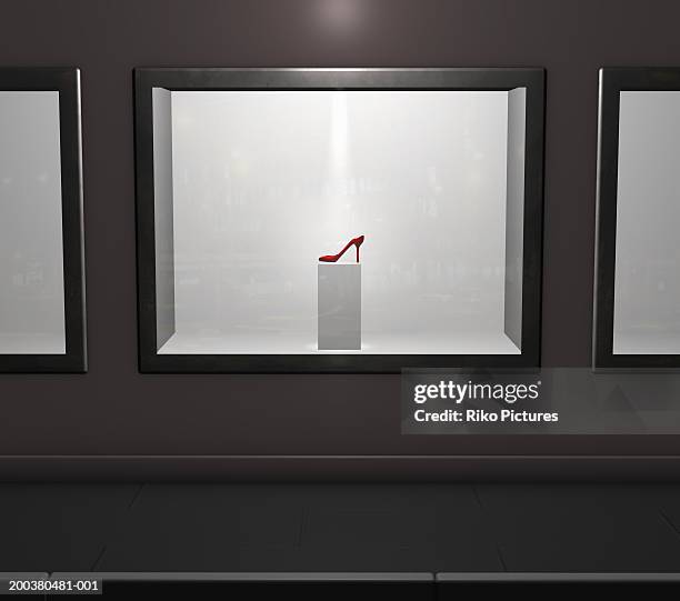 red highheel in shop window (digital) - escaparate fotografías e imágenes de stock