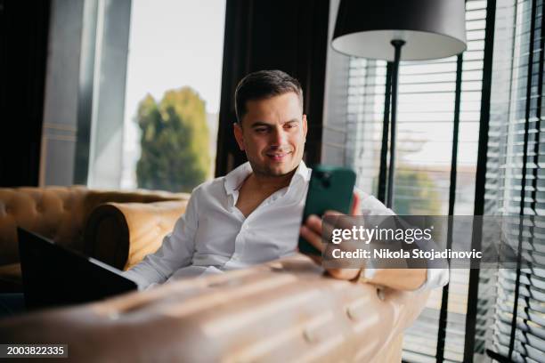 this can be my office - travel check in stock pictures, royalty-free photos & images