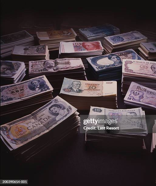 Canadian Money Racks Stack Of Canadian Money Photos and Premium High Res Pictures - Getty Images