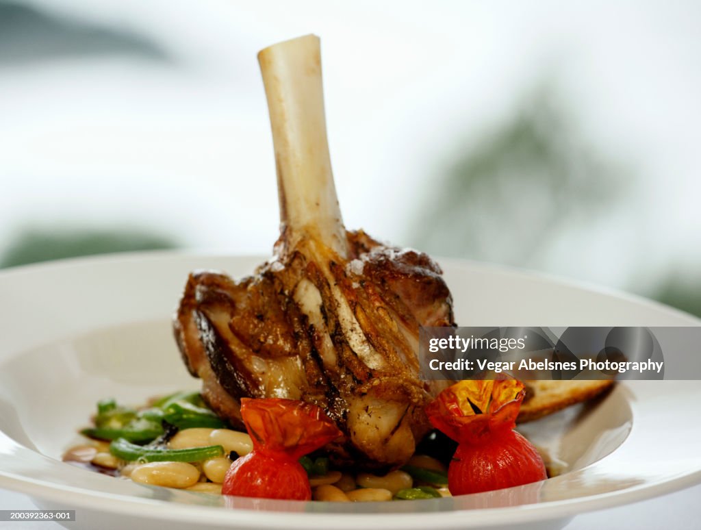 Lamb shank with favo beans and gravy