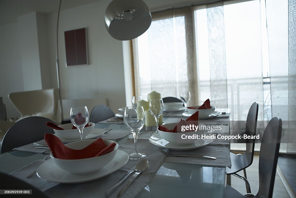 Table setting in apartment