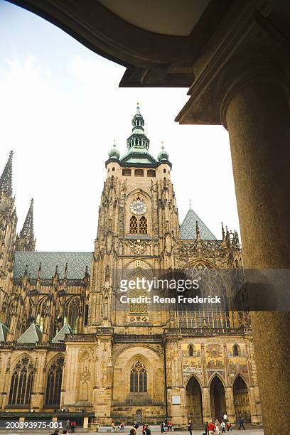 st vitus's cathedral, prague castle, prague, czech republic - cathedral of st vitus stock pictures, royalty-free photos & images