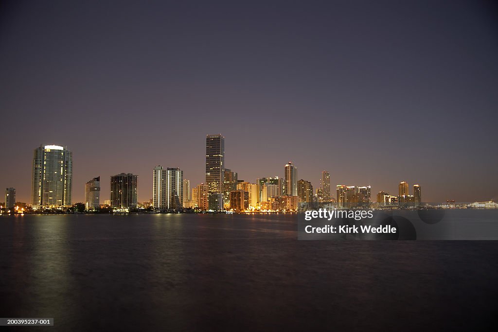 USA, Florida, Miami, city skyline, dusk