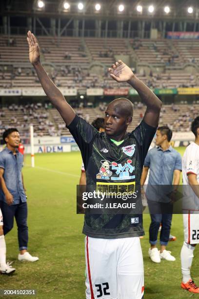 Victor Ibarbo of Sagan Tosu applauds fans after the team's 3-0 victory in the J.League J1 match between Sagan Tosu and Omiya Ardija at Best Amenity...