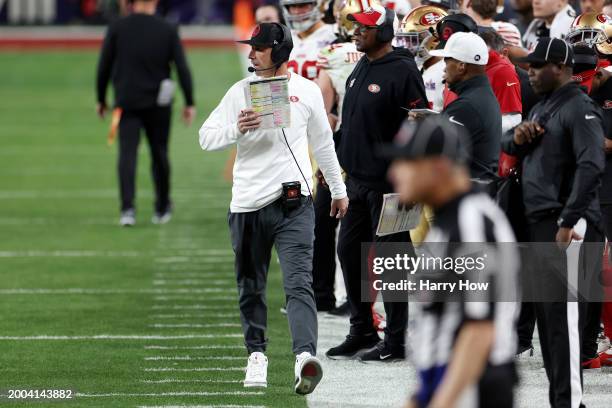 Head coach Kyle Shanahan of the San Francisco 49ers looks on in overtime against the Kansas City Chiefs during Super Bowl LVIII at Allegiant Stadium...