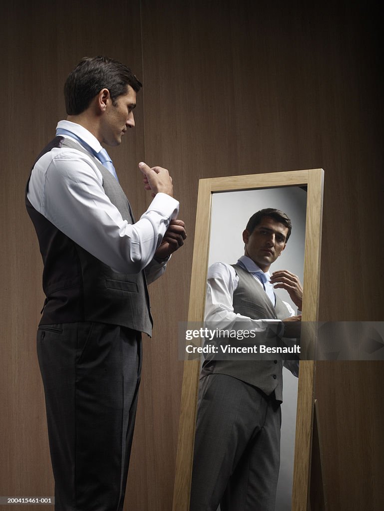 Reflection Behind Man Mirror Reflection Man Man Self Reflection In Mirror Icons By Gan Khoon