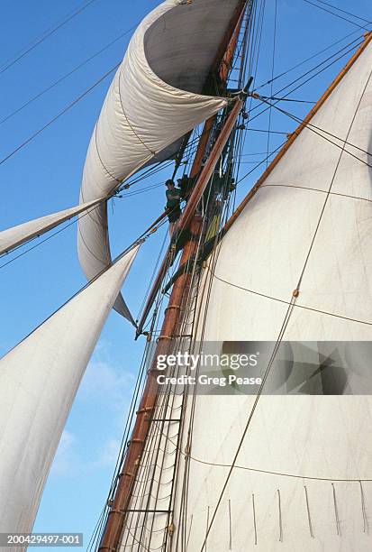 Ship Climbing Rigging 30,109 Ships Masts Stock Photos, High-Res Pictures, and Images - Getty ...