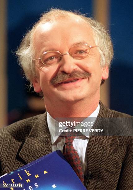 Photo prise le 25 octobre 1990 de l'écrivain Erik Orsenna qui a été élu, le 28 mai, à l'Académie française au fauteuil du commandant Jacques-Yves...