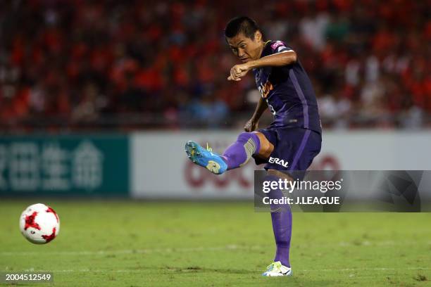 Kazuhiko Chiba of Sanfrecce Hiroshima in action during the J.League J1 match between Omiya Ardija and Sanfrecce Hiroshima at NACK5 Stadium Omiya on...