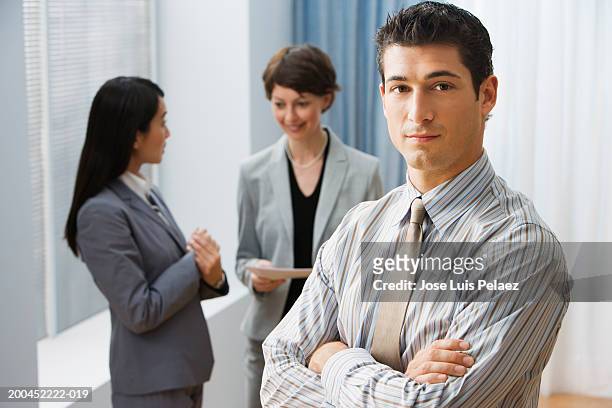 businessman portrait, businesswomen talking - part of a series foto e immagini stock