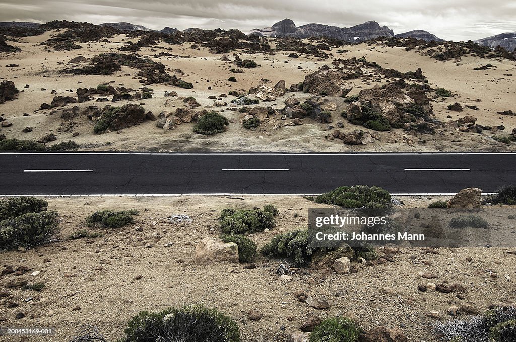 Canary Islands, Tenerife, El Teide National Park, desert highway