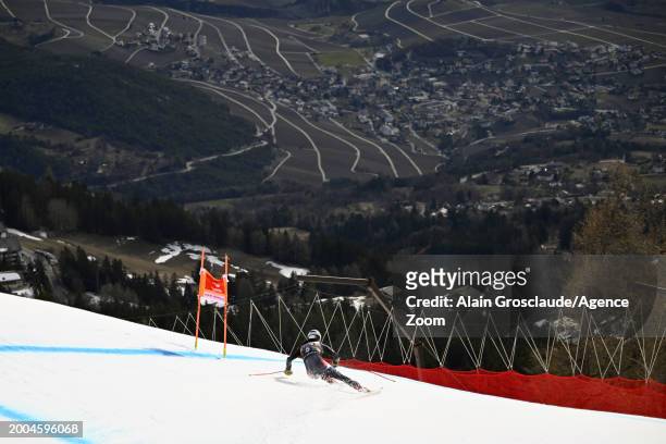 Isabella Wright of Team United States in action during the Audi FIS Alpine Ski World Cup Women's Downhill Training on February 15, 2024 in Crans...