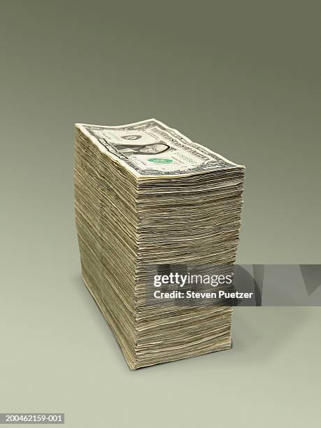 Paper Money Stack 5,101 Picture Of A One Dollar Bill Stock Photos, High-Res Pictures, and ...