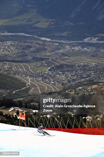 Alice Robinson of Team New Zealand in action during the Audi FIS Alpine Ski World Cup Women's Downhill Training on February 15, 2024 in Crans...