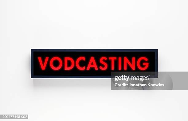 vodcasting sign, close-up - on air sign stock-fotos und bilder