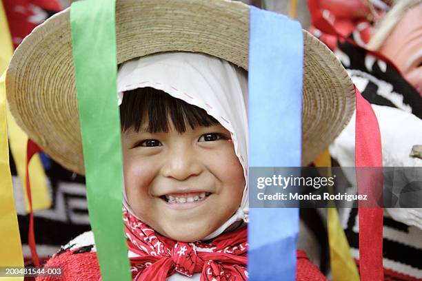 child wearing traditional costume and hat - roupa tradicional imagens e fotografias de stock