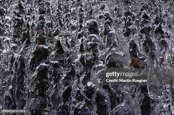 waterfall, close-up, (blurred motion) - mount rainier nationalpark stock-fotos und bilder
