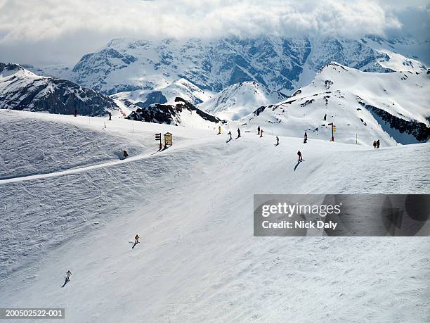 meribel, france, ski slope, elevated view - meribel fotografías e imágenes de stock