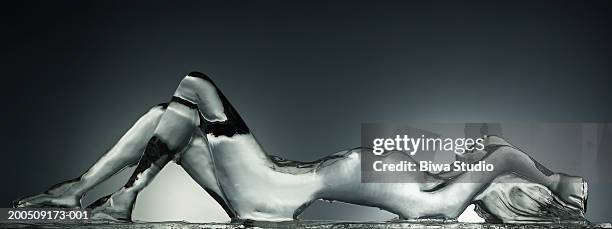 ice sculpture of naked woman - isskulptur bildbanksfoton och bilder