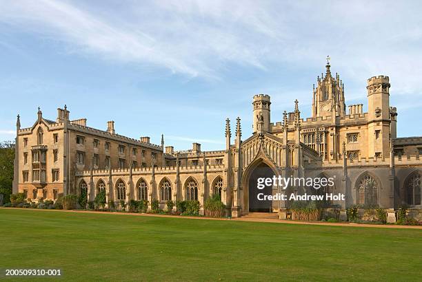 england, cambridge university, st john's college and lawns - cambridge fotografías e imágenes de stock