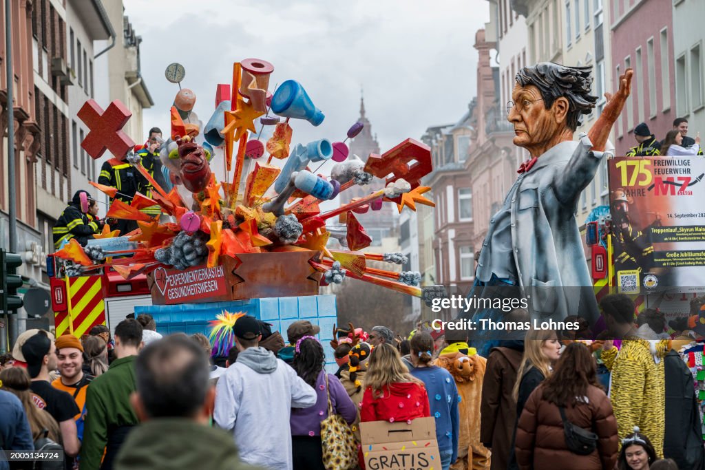 Rose Monday Carnival Parades In Mainz And Dusseldorf