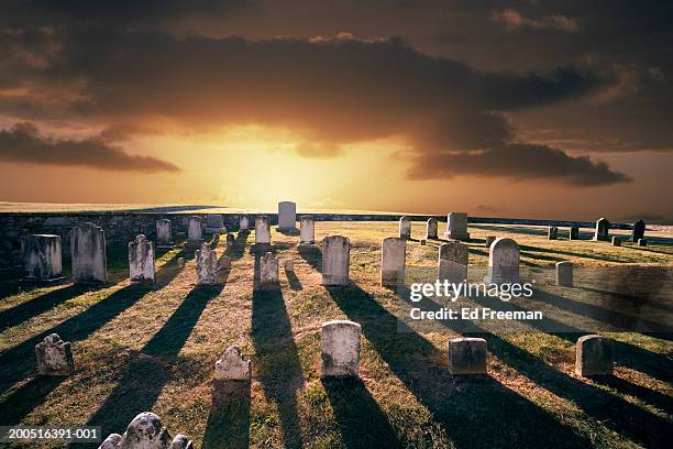 cemetery at antietam national battlefield - アンティータム国立古戦場 ストックフォトと画像