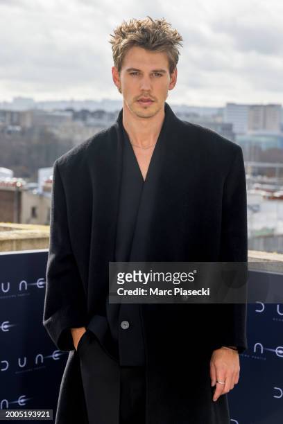 Austin Butler attends the "Dune 2" Photocall at Shangri La Hotel on February 12, 2024 in Paris, France.