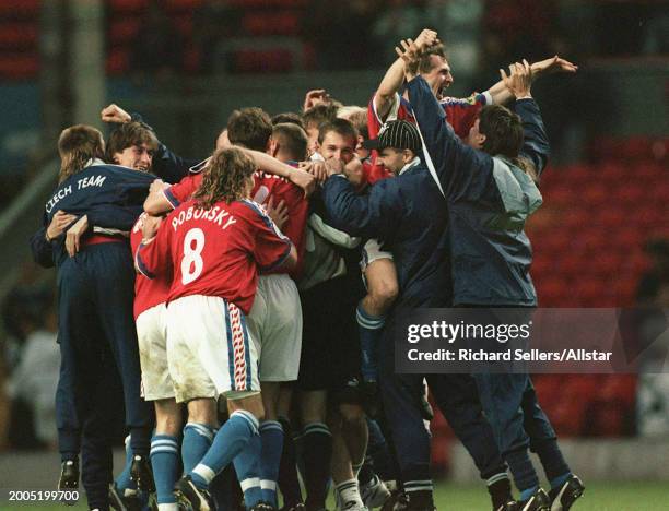 June 19: Karel Poborský abd other Czech Republic players celebrates reaching knockout stages after the UEFA Euro 1996 Group C match between Russia...