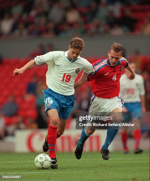 June 19: Vladislav Radimov of Russia and Pavel Nedved of Czech Republic during the UEFA Euro 1996 Group C match between Russia and Czech Republic at...