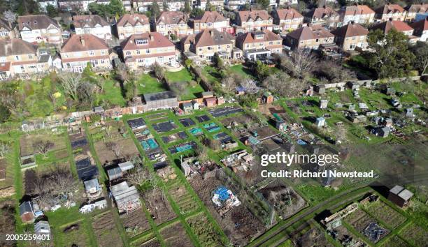 homes and allotments - rooftop pool stock pictures, royalty-free photos & images