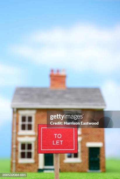 To Let Rental Sign 7,527 House Rental Sign Stock Photos, High-Res Pictures, and Images ...