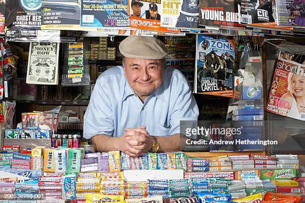news and magazine kiosk operator, portrait - news stand stock pictures, royalty-free photos & images