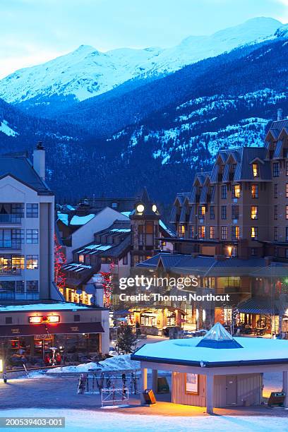 canada, british columbia, whistler village and mountains - whistler winter stock-fotos und bilder