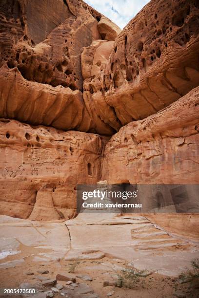 sandstone rock formation, saudi arabia - social history stock pictures, royalty-free photos & images