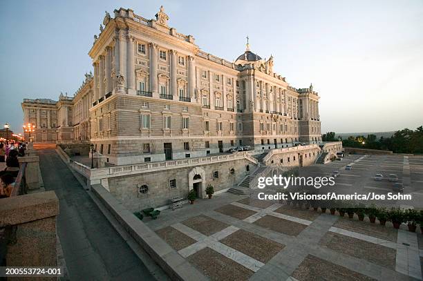 spain, castilla, madrid, royal palace - madrid royal palace stock pictures, royalty-free photos & images