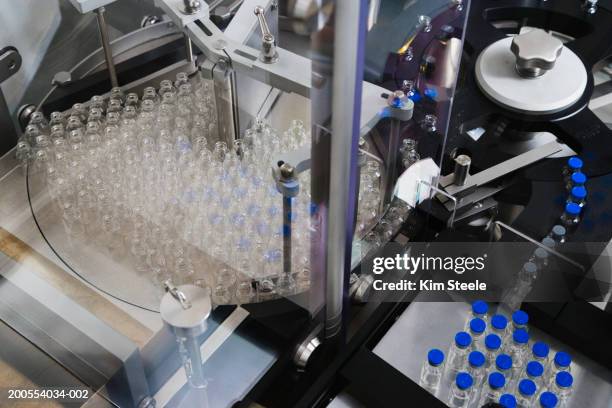Osteogenic Offloading Machine 7,068 Medical Device Manufacturing Stock Photos, High-Res Pictures, and ...
