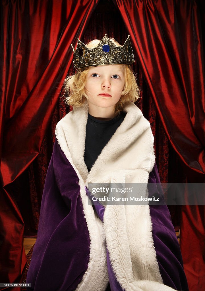 Boy (4-7) in king's costume