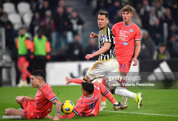 Arkadiusz Milik of Juventus shoots during the Serie A TIM match between Juventus and Udinese Calcio - Serie A TIM at on February 12, 2024 in Turin,...