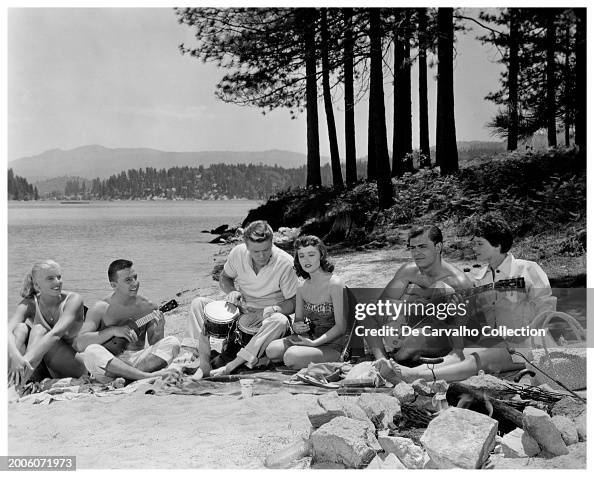 Molly Bee, Unknown actor, John Wilder, Jill St. John, John Saxon and Judi Meredith in 'Summer Love' Molly Bee, Unknown actor, John Wilder, Jill St. John, John Saxon and Judi Meredith in 'Summer Love'