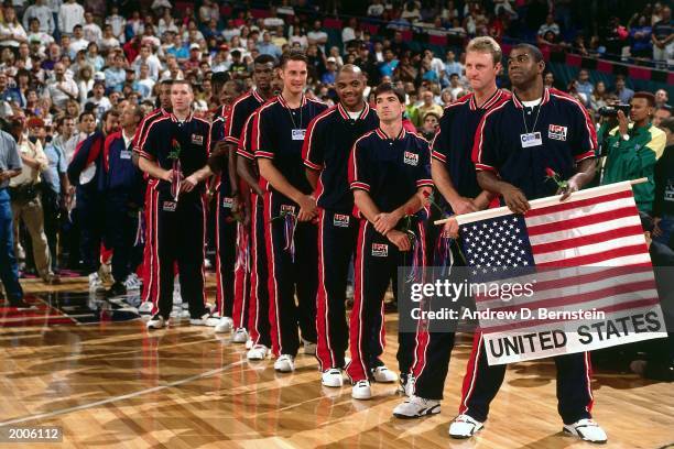 The USA Basketball team Magic Johnson, Larry Bird, John Stockton, Charles Barkley, Christian Laettner, Karl Malone, David Robinson, Clyde Drexler,...