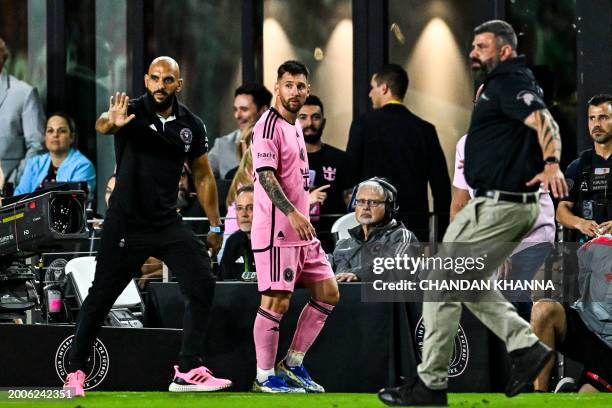 Messi Security 3,141 Messi Standing Stock Photos, High-Res Pictures, and Images ...