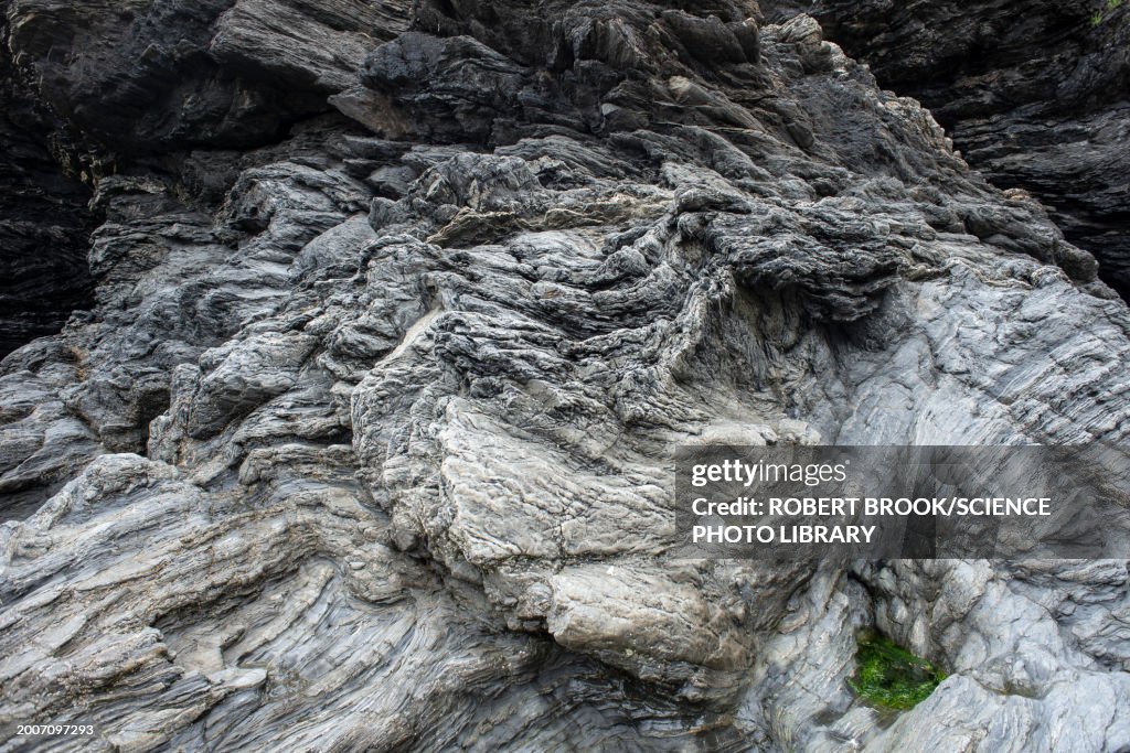 Folds in rock, Llangranog