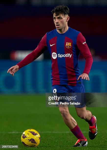 Pedro Gonzalez 'Pedri' of FC Barcelona with the ball during the LaLiga EA Sports match between FC Barcelona and Granada CF at Estadi Olimpic Lluis...