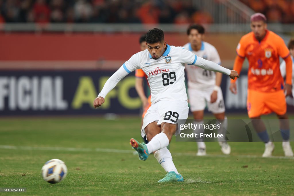 Shandong Taishan v Kawasaki Frontale - AFC Champions League Round of 16 1st Leg