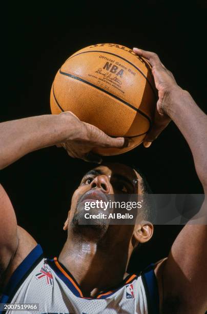 Kurt Thomas, Power Forward and Center for the New York Knicks prepares to make a free throw shot during the NBA Atlantic Division basketball game...