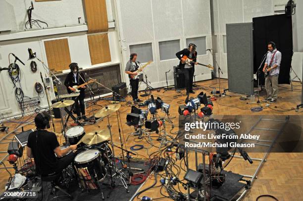 Dougy Mandagi of The Temper Trap on TV show Live From Abbey Road, Abbey Road Studios, London, 1st March 2007.