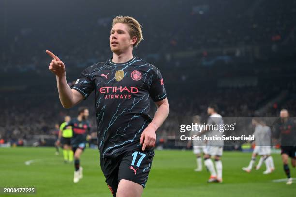 Kevin De Bruyne of Manchester City celebrates scoring his team's first goal during the UEFA Champions League 2023/24 round of 16 first leg match...