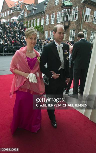 Countesss Sophie of Wessex and Prince Edward of England arrive at the Copenhagen Cathedral in Denmark, 14 May 2004 for the wedding of Mary Elizabeth...