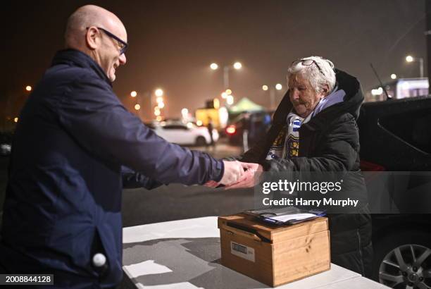 Half Time Raffles 87 Raffle Time Stock Photos, High-Res Pictures, and Images - Getty Images